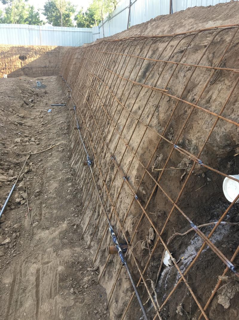 太原尖草坪区边坡加固